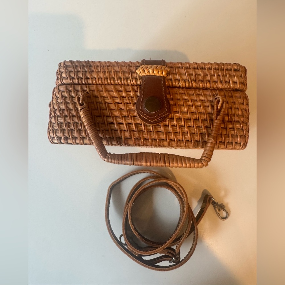 Vintage Style Woven Rattan Box Handbag in Brown w/Detachable Leather Strap - Picture 8 of 9